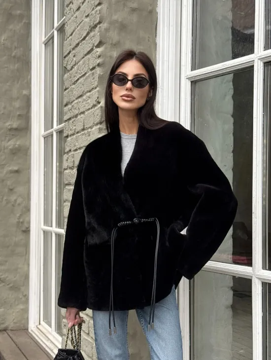 Комбинированная женская дубленка из мутона с мехом норки