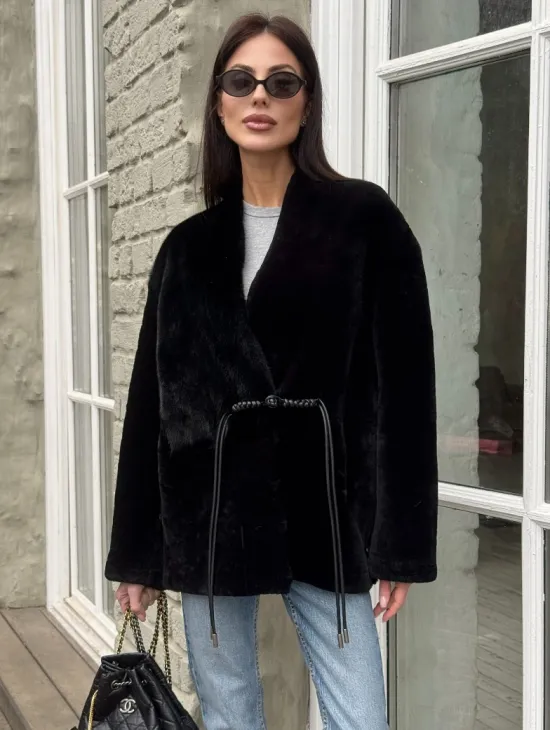 Комбинированная женская дубленка из мутона с мехом норки
