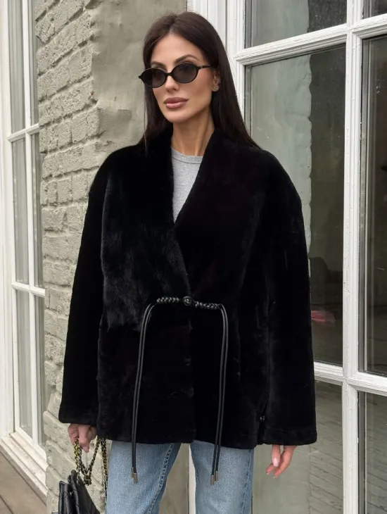 Комбинированная женская дубленка из мутона с мехом норки