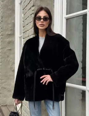 Комбинированная женская дубленка из мутона с мехом норки