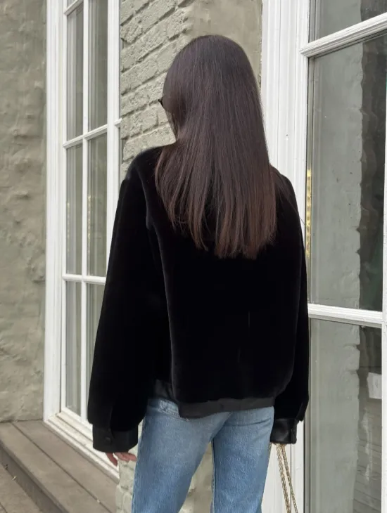 Куртка из мутона с мехом норки - черная