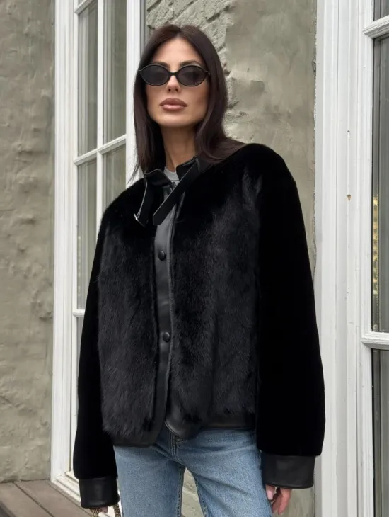 Куртка из мутона с мехом норки - черная