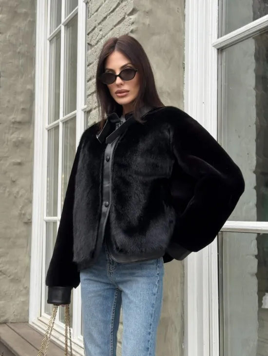 Куртка из мутона с мехом норки - черная