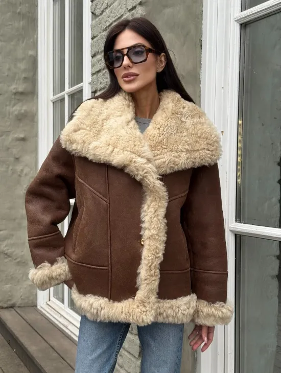 Коричневая женская дубленка с воротником «Челси» из овчины тиградо