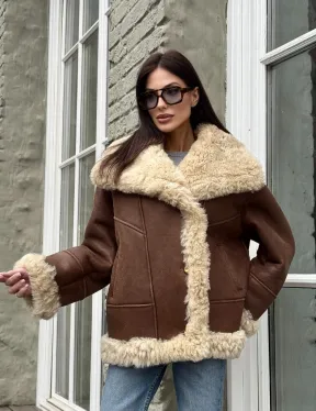 Коричневая женская дубленка с воротником «Челси» из овчины тиградо