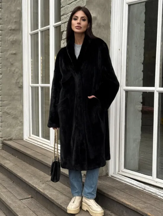 Шуба из норки Black в классической выкладке с воротником стойка-шаль