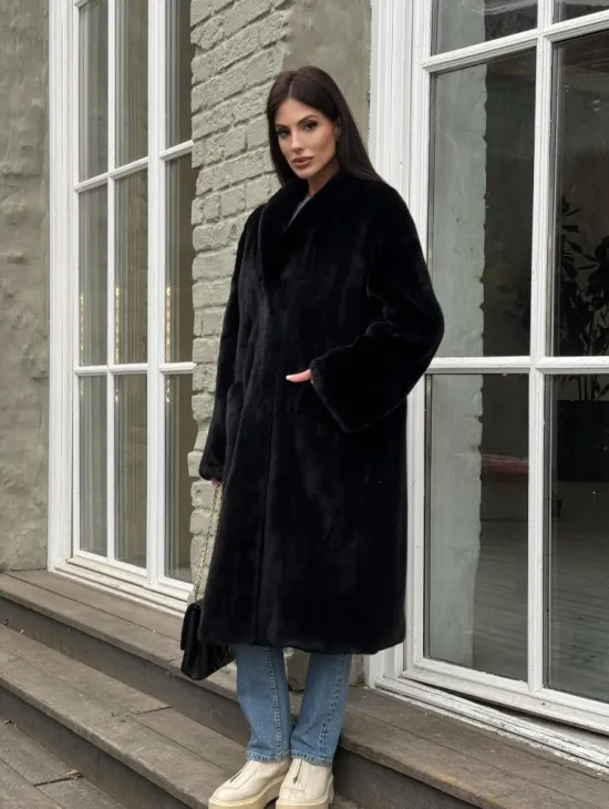 Шуба из норки Black в классической выкладке с воротником стойка-шаль