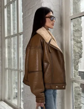 Дубленка женская «Oversize style» со спущенным плечом - цвет виски