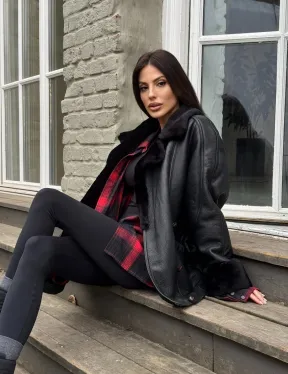 Винтажная куртка - дубленка «Total Black» с английским воротником на пуговицах