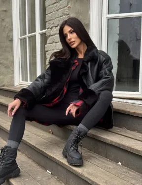 Винтажная куртка - дубленка «Total Black» с английским воротником на пуговицах