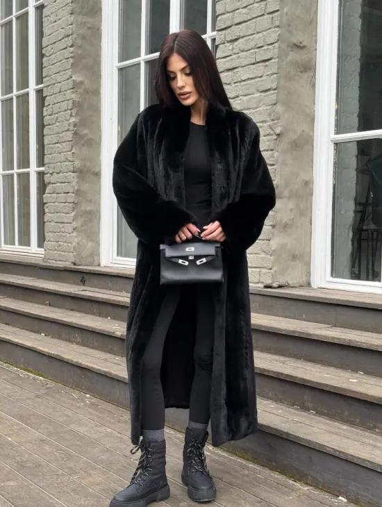 Шуба из аукционной норки «Premium fur» с внутренней резинкой на талии