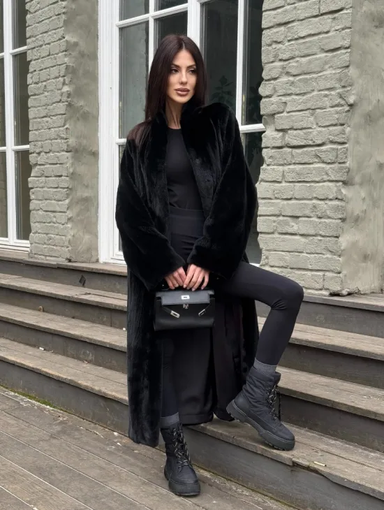 Шуба из аукционной норки «Premium fur» с внутренней резинкой на талии