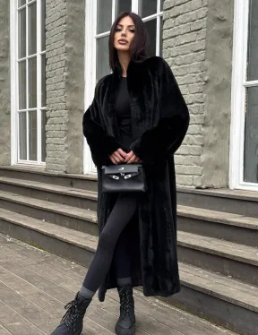 Шуба из аукционной норки «Premium fur» с внутренней резинкой на талии