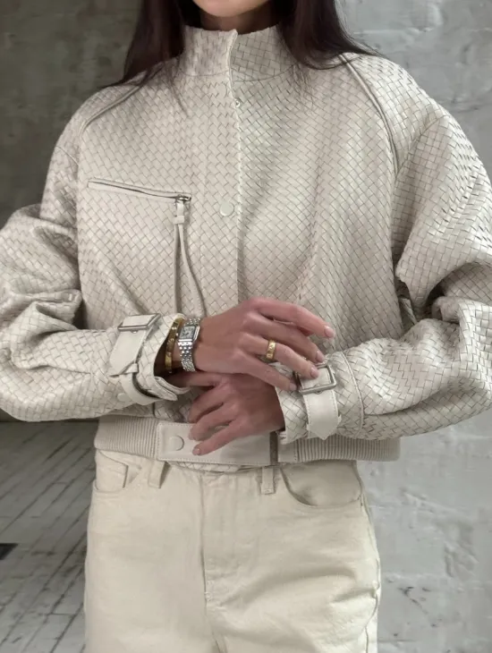 Женская курточка - бомбер из плетеной кожи Ivory