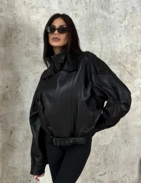 Черная бомбер-курточка «Оверсайз» из кожи Джумбо с двойным воротником и карманами