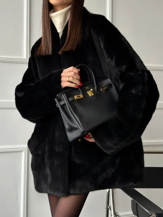 Жакет - шуба из норки BLACKGLAMA с V-образным воротником, косыми карманами