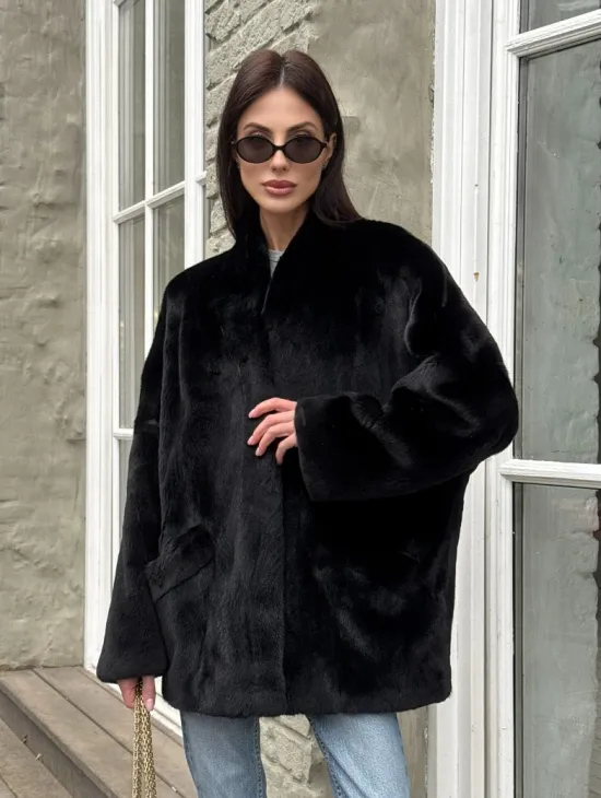 Жакет - шуба из норки BLACKGLAMA с V-образным воротником, косыми карманами