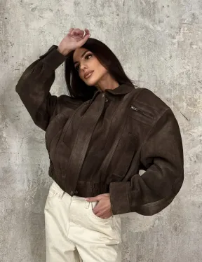 Современный кроп - бомбер из натуральной замши