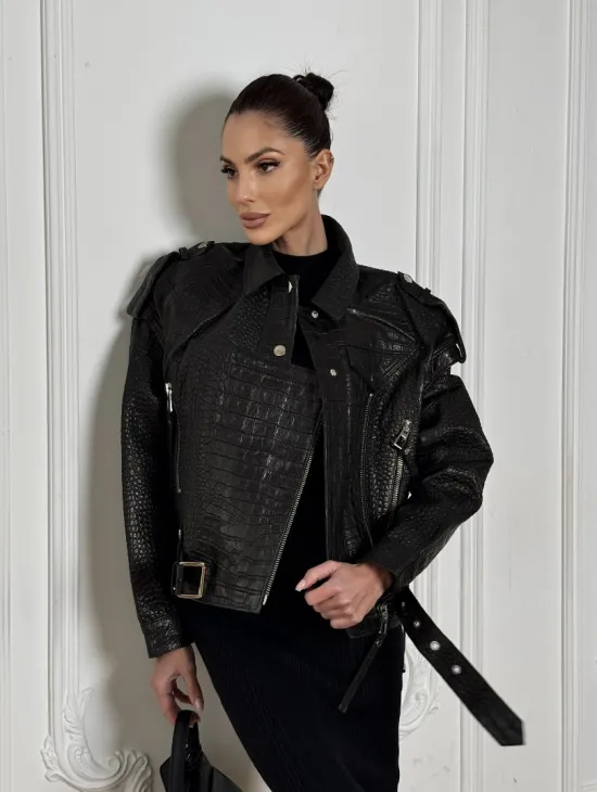 Укороченная куртка из натуральной кожи «CROCO» BLACK со шнуровкой на спине