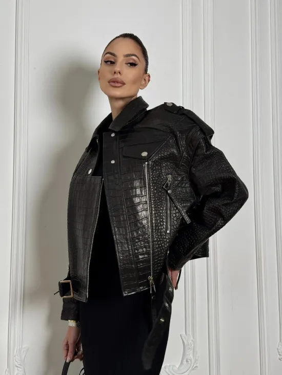 Укороченная куртка из натуральной кожи «CROCO» BLACK со шнуровкой на спине