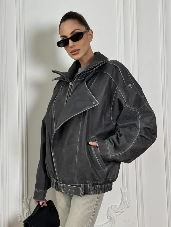 Кожаный женский бомбер Vintage grey с двойным воротником и затертыми швами