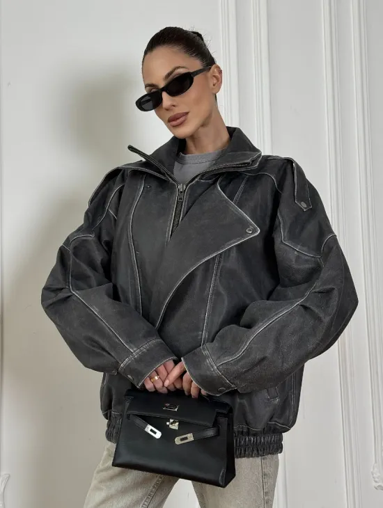Кожаный женский бомбер Vintage grey с двойным воротником и затертыми швами