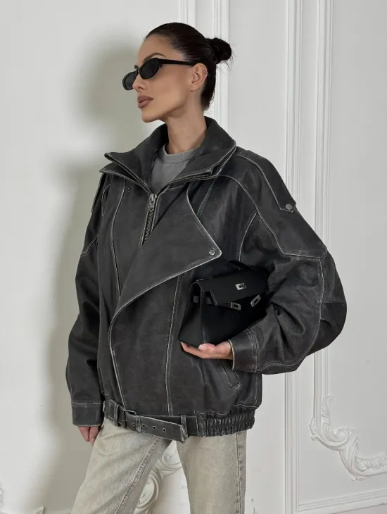 Кожаный женский бомбер Vintage grey с двойным воротником и затертыми швами