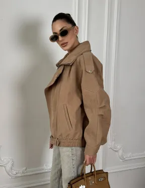 Женский замшевый бомбер из натуральной кожи «Creamy»  с двойным воротником - оверсайз