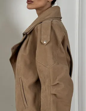 Женский замшевый бомбер из натуральной кожи «Creamy»  с двойным воротником - оверсайз