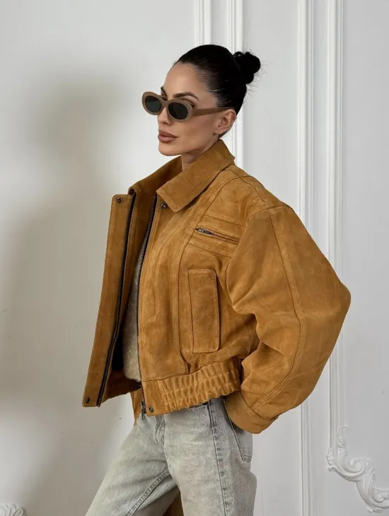 Женская замшевая куртка бомбер Camel  - «High street style»