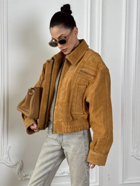 Женская замшевая куртка бомбер Camel  - «High street style»