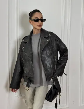 Косуха из натуральной серой кожи с эффектом винтажа и декоративными кнопками по краям воротника