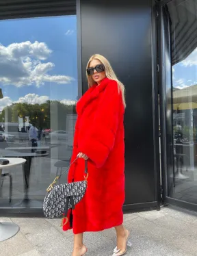 Шуба из норки Velvet в красном цвете