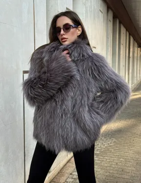 Шуба из меха енота с английским воротником цвет - лаванда