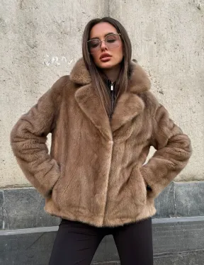 Короткий норковый жакет с английским воротником цвет пастель