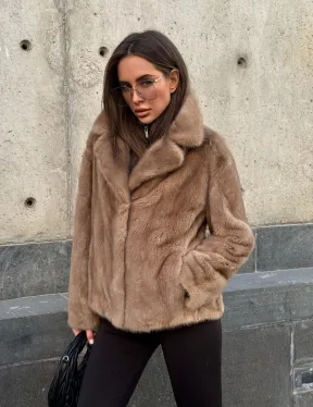 Короткий норковый жакет с английским воротником цвет пастель