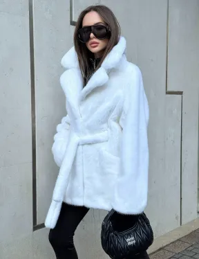 Белый норковый полушубок - кимоно с английским воротником
