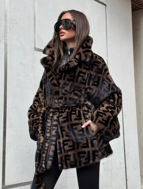 Шуба из плюшевой норки VELVET летучая мышь с черным принтом