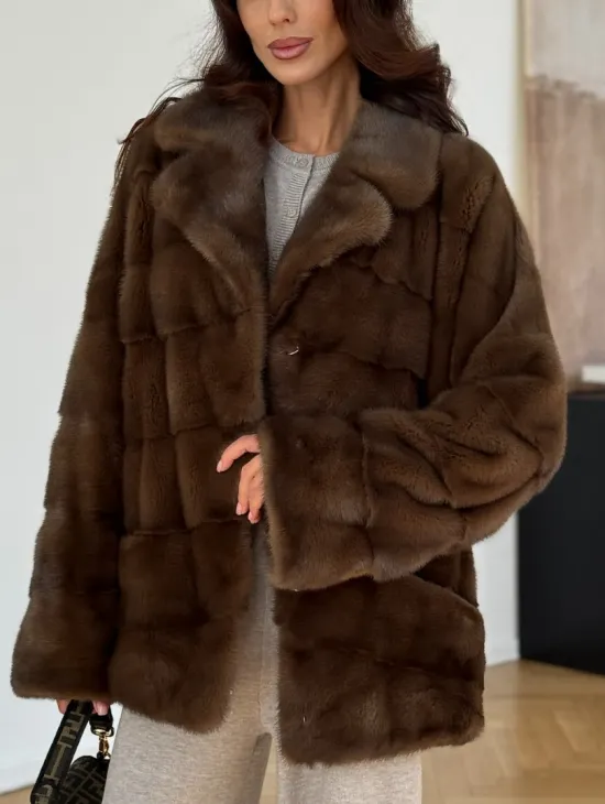 Шуба-кокон из норки с английским воротником и манжетом