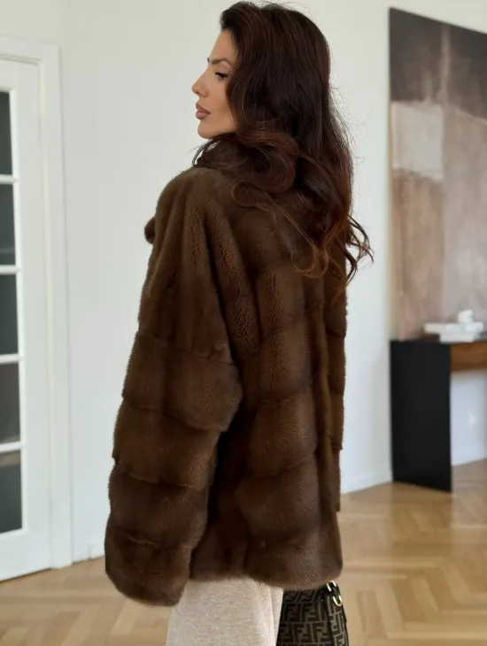 Шуба-кокон из норки с английским воротником и манжетом