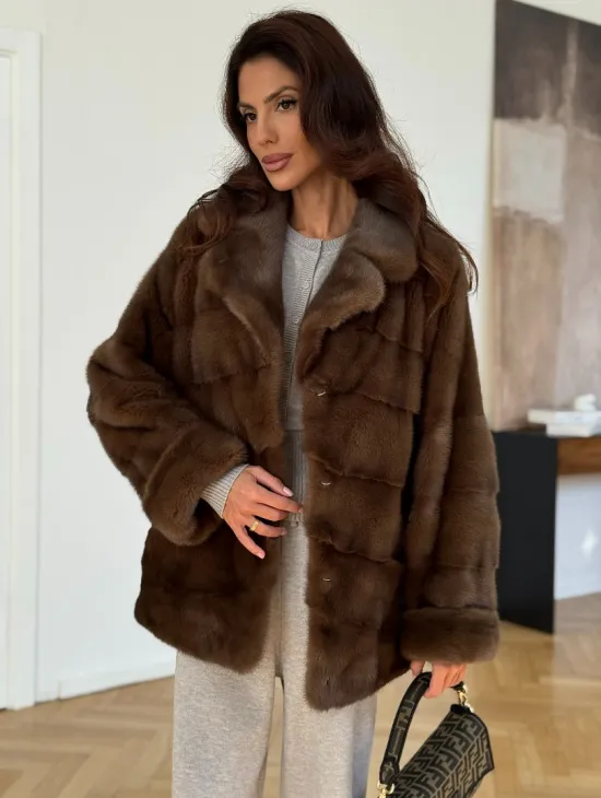 Шуба-кокон из норки с английским воротником и манжетом