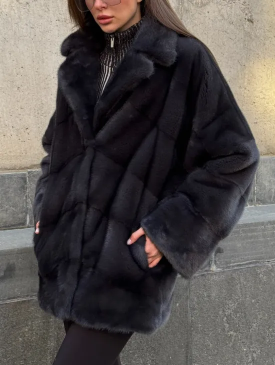 Полушубок норковый графит с английским воротником и манжетом