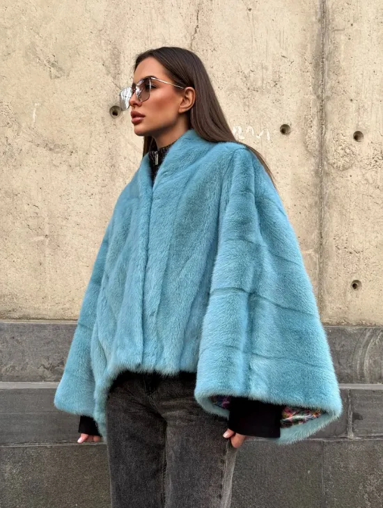 Норковая шуба летучка с V-образным воротником, цвет - тиффани
