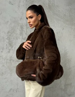 Меховой кроп - жакет из норки цвета соболь с V-образным воротником