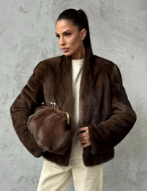 Меховой кроп - жакет из норки цвета соболь с V-образным воротником