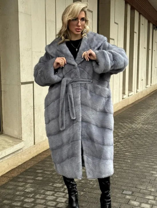 Удлиненная норковая шуба - кимоно с капюшоном