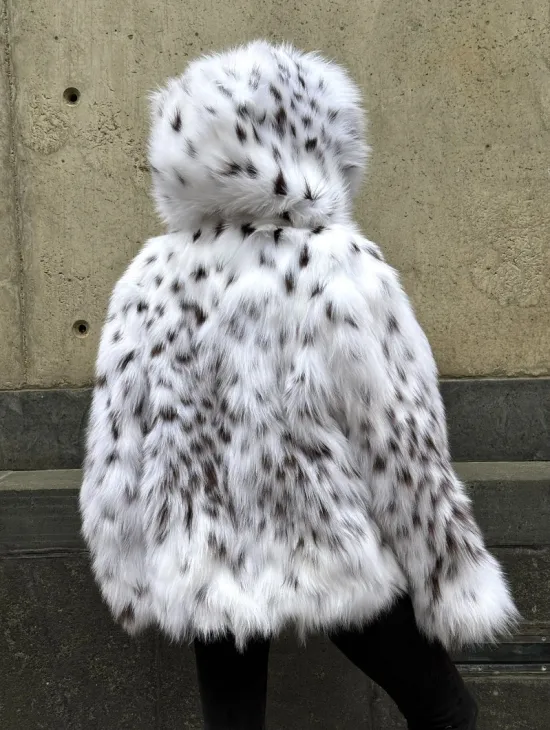 Полушубок из песца под рысь с капюшоном