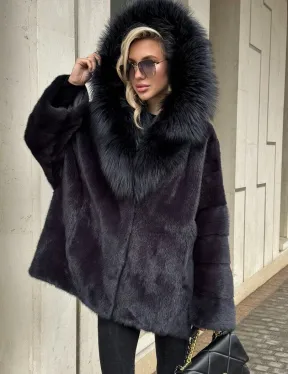 Полушубок норковый автоледи с отделкой из чернобурки на капюшоне