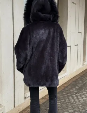 Полушубок норковый автоледи с отделкой из чернобурки на капюшоне
