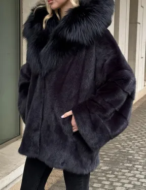 Полушубок норковый автоледи с отделкой из чернобурки на капюшоне